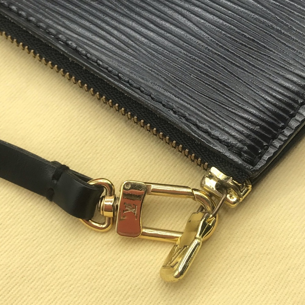 Louis Vuitton Epi Pochette Clutch Wristlet Pouch - Picture 11 of 15